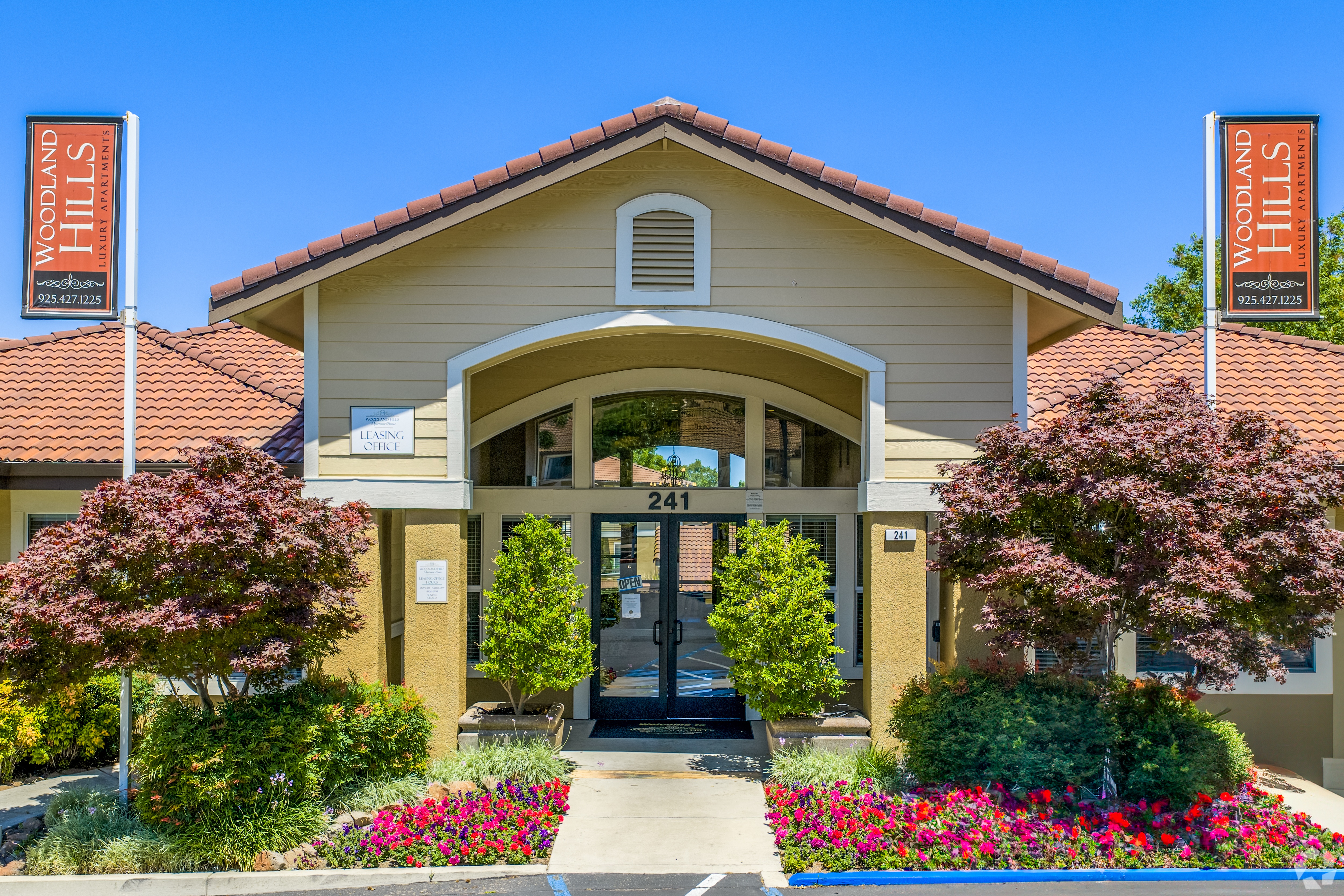 Woodland Hills Apartments photo 5